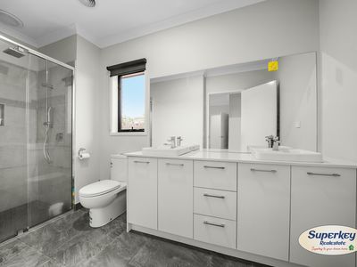 3 Blackberry Street, Manor Lakes