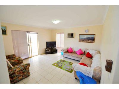 23 Woolerong Walk, Marangaroo