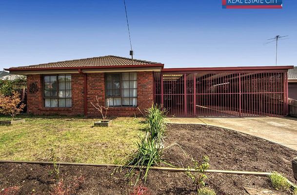 43 Farnborough Avenue, Craigieburn
