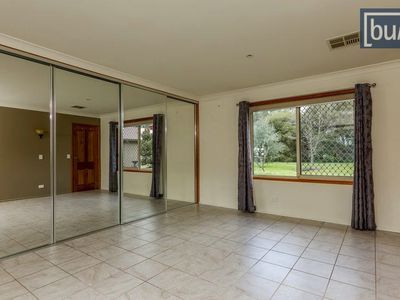 12 Bennett Rd, Thurgoona