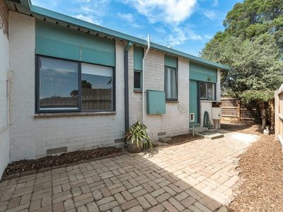 1 / 11 Leicester Ave, Mount Eliza