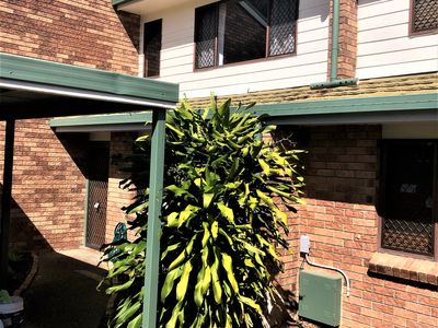 4 / 10 Palara, Rochedale South