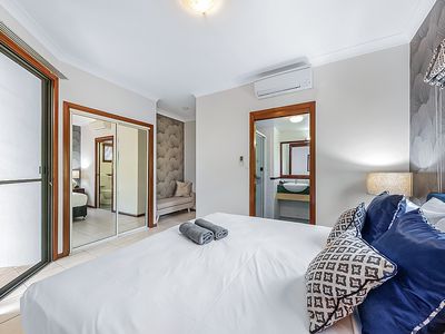 6 / 4 Golden Orchid Drive, Airlie Beach