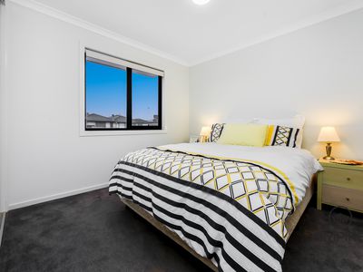 80 Green Gully Road, Clyde
