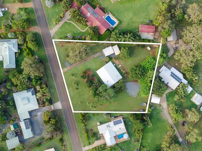 12 CARBEEN DRIVE, Taranganba