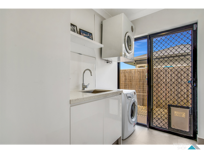 25 Homevale Ent, Mount Peter