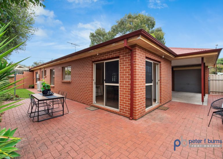 2 Healesville Avenue, Glenelg East