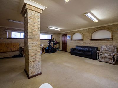 25 Liverpool Street , Shoalwater