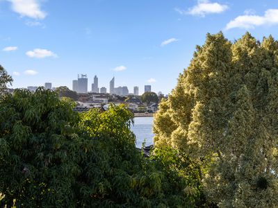 72A Corinthian Road West, Shelley