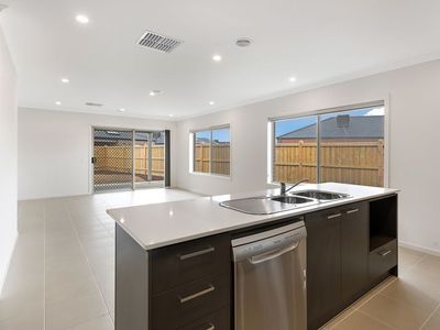 13 Ambient Way, Point Cook