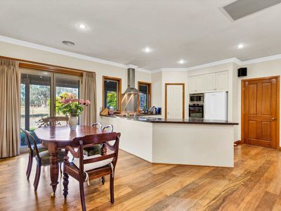 597 Table Top Road, Table Top