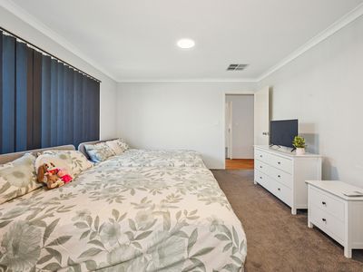 30 Cornforth Way, Piara Waters