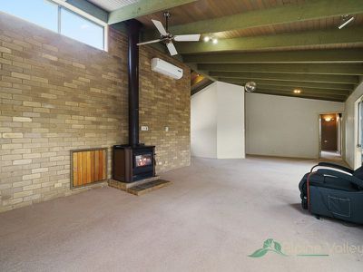17 Hores Lane, Tawonga