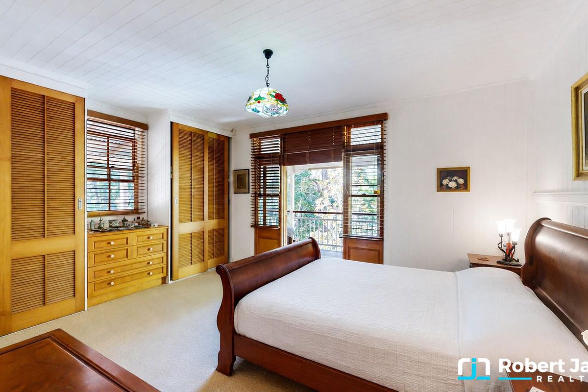 14 Lakeway Drive, Cooroibah