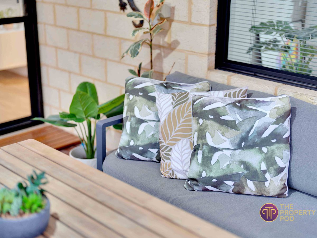 14 Gully Close, High Wycombe