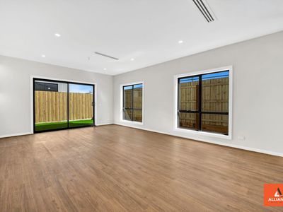 33 Truncata Drive, Tarneit