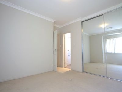2 / 4A Marsden Road, West Ryde