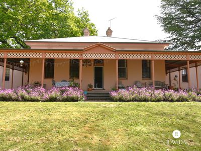 19 Kurrajong Way, Beechworth