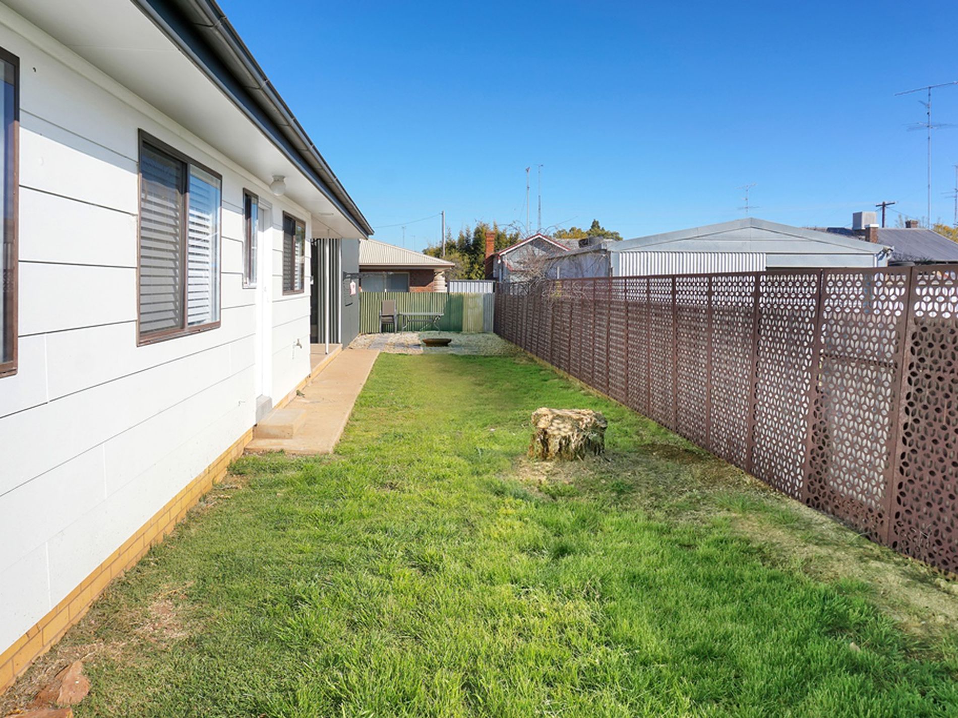 13 Stranger Street, West Wyalong