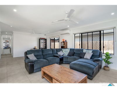 25 Homevale Ent, Mount Peter