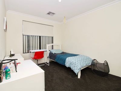 2 Whinhill Loop , Baldivis