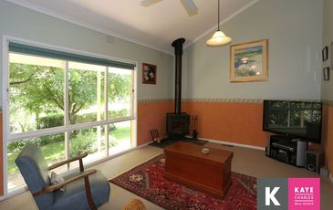 6 McArthur Road, Beaconsfield Upper