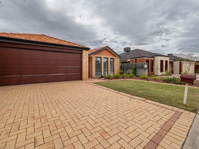 12 Harberton Parkway, Ellenbrook