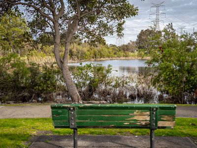12 Placid Court, South Lake
