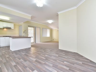 5 / 10 Siderno Rise, Hocking