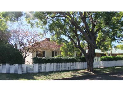 128 George Street, Gunnedah