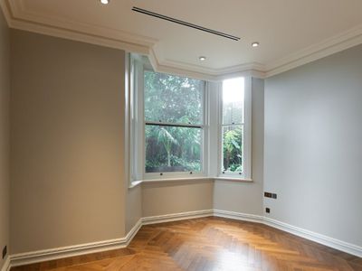 1 / 147 Darling Point Road, Darling Point