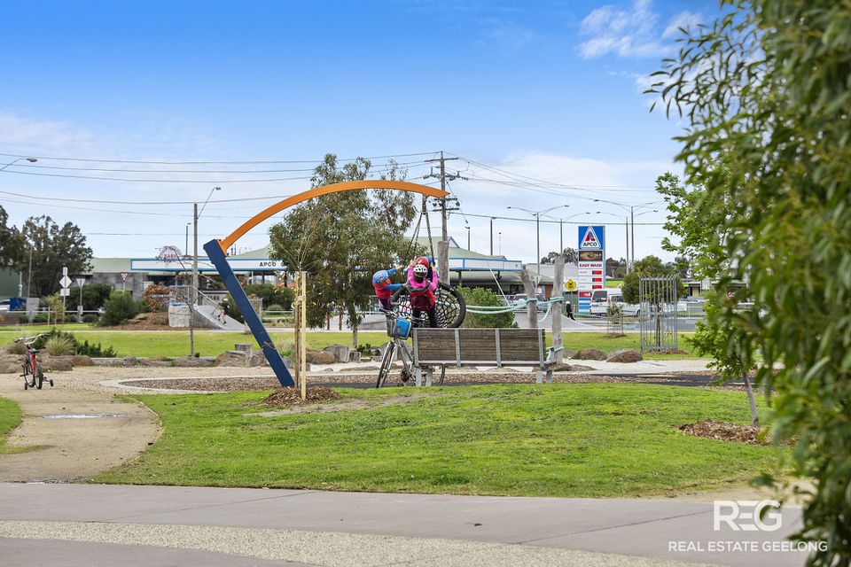 25 Kantara Crescent, Lara