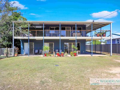 104 Esplanade, Woodgate