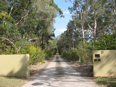 27 Lakeside Drive, Cooroibah