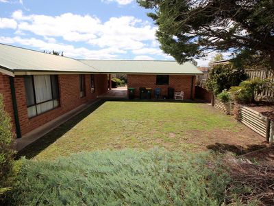 73 Lorimer Street, Llanarth