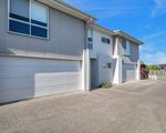 2 / 33 Makybe Diva Drive, Ooralea