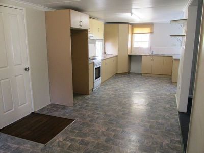 125 Kingfisher Street, Longreach