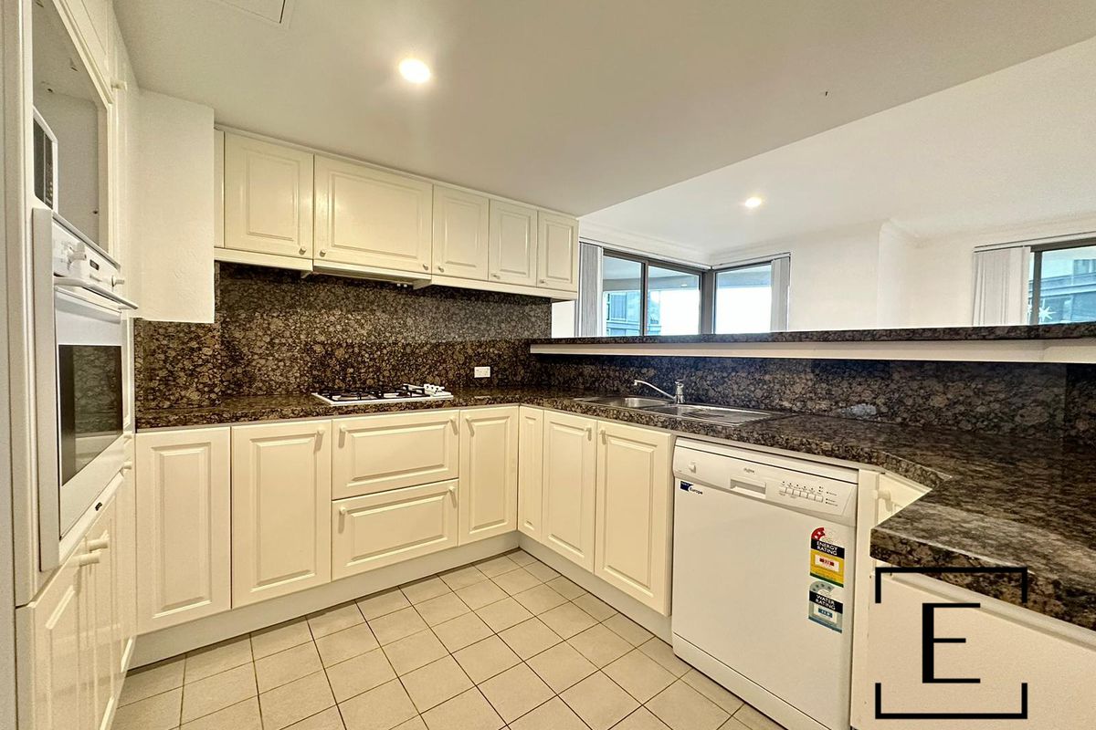 1605 / 12 Glen Street, Milsons Point