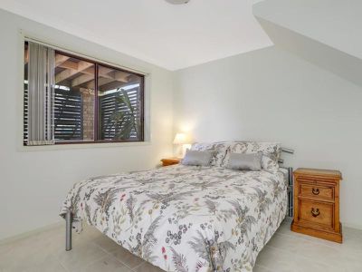 18 Albatross Avenue, Hawks Nest