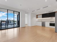 516 / 21 Duncan Street, West End