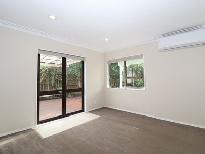 1 / 5 Rosca lane, Sunnyhills
