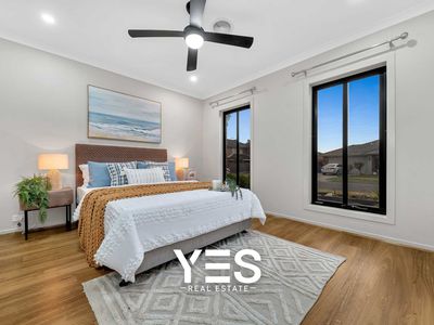 7 Mossbank Road, Cranbourne East