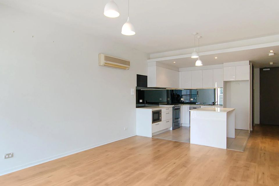 2 / 4 Victoria Street, Windsor