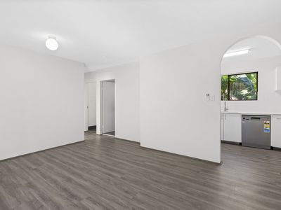 3 / 4 Augustus Street, Toowong