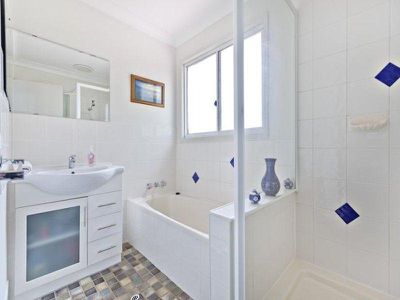 12 Chiltern Court, Rochedale South