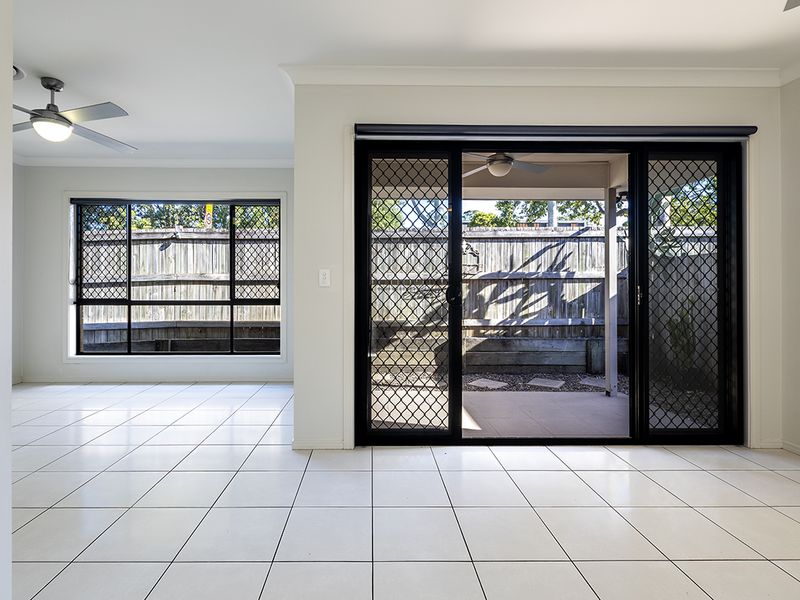 25 Travertine Avenue, Logan Reserve