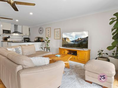 25 Granada Avenue, Macquarie Hills