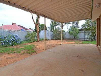 8A Siberia Close, Hannans