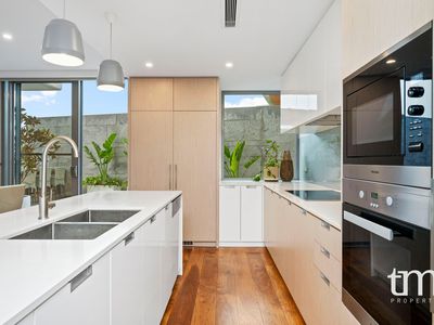 35 / 2 Milyarm Rise, Swanbourne