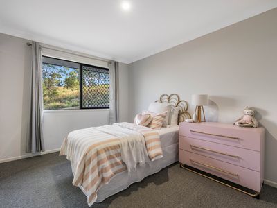 154 Kingfisher Crescent, Palmview